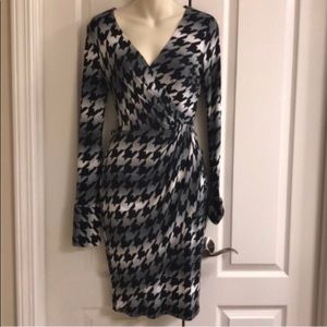 Cache Houndstooth Faux Wrap Dress.  Size M.